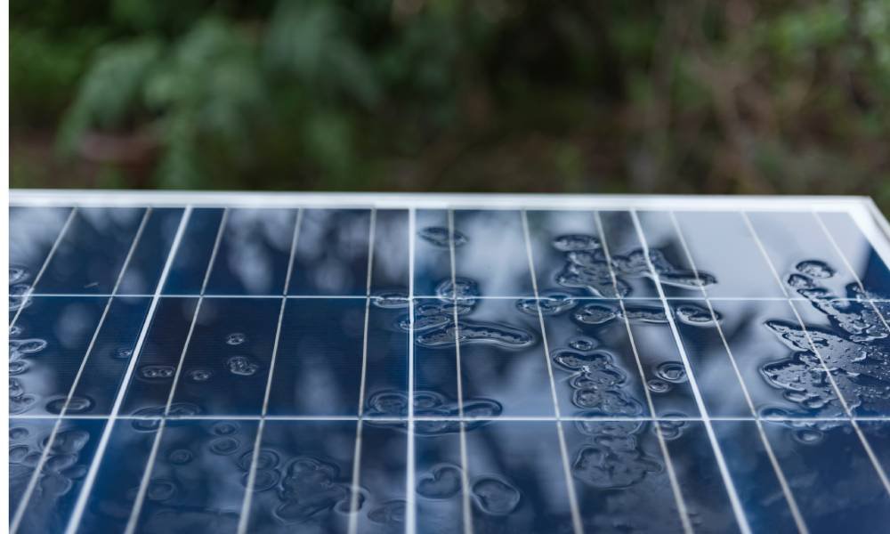 Stormy Weather: How Does Rain Affect Solar Panels?