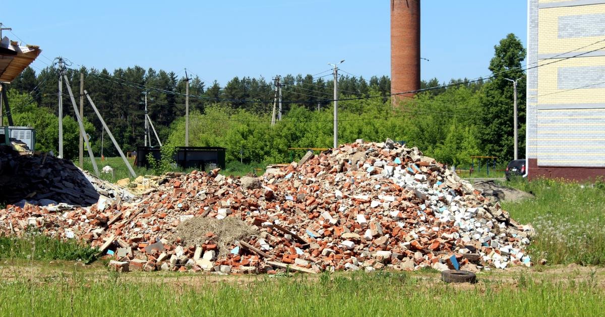 Simple Ways To Prevent Messes on Outdoor Jobsites