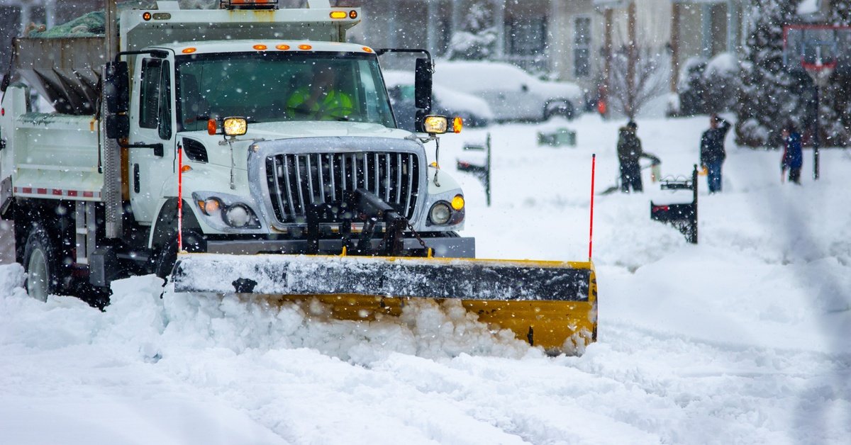 4 Tips To Stay Safe Operating a Snowplow
