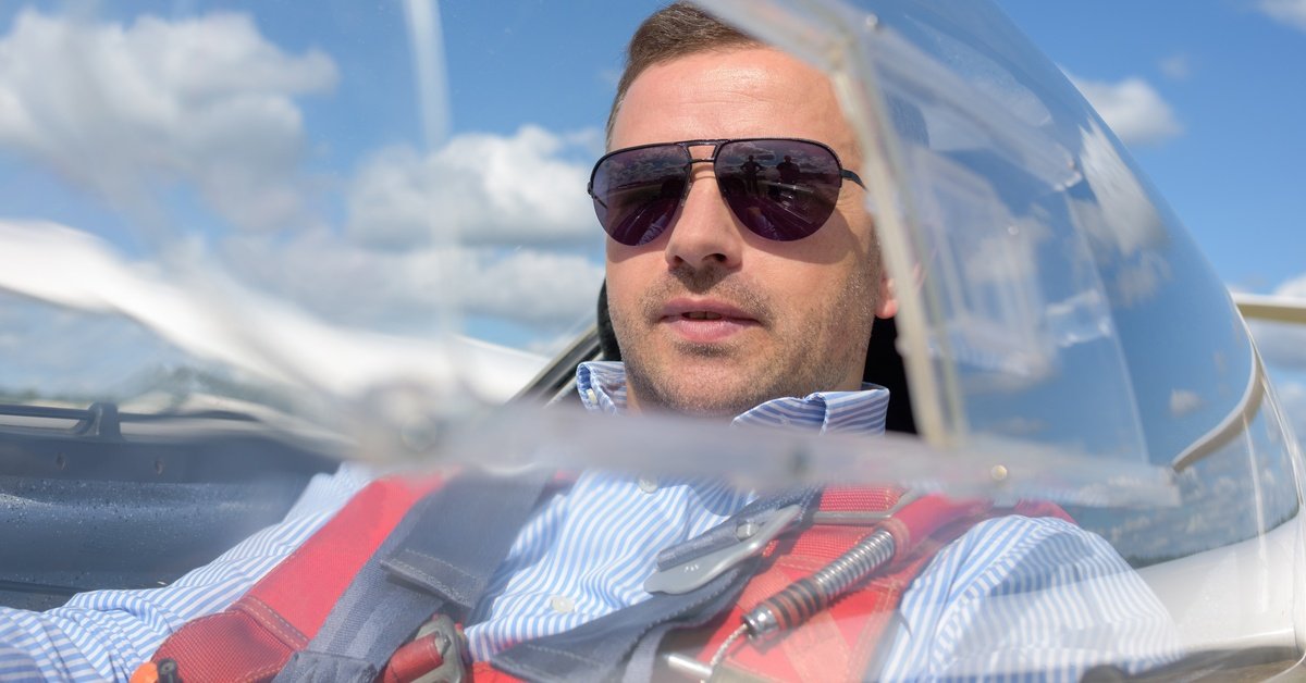 How To Prepare for Your First Solo Flight Experience